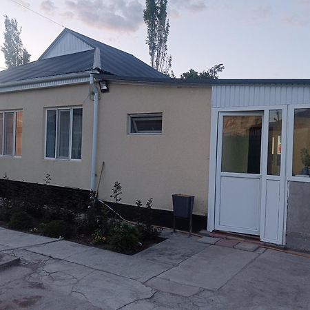 Guest House Lola Kochkor Kültér fotó
