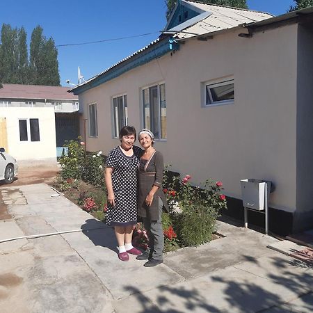 Guest House Lola Kochkor Kültér fotó