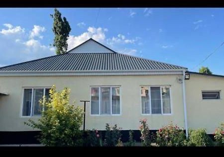 Guest House Lola Kochkor Kültér fotó